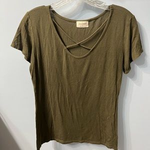 Olive green medium top